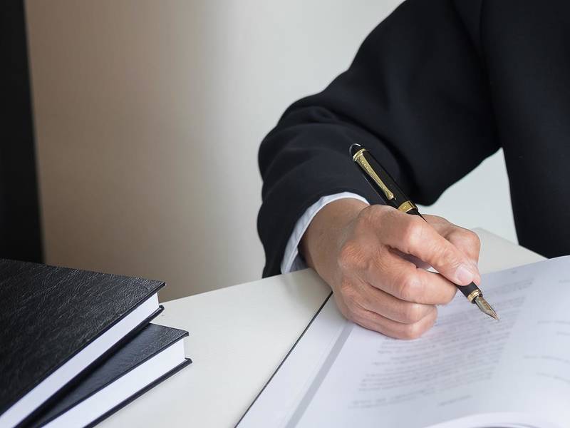 上海刑事案件律師視角：社區(qū)矯正辦理地點(diǎn)的多維度剖析